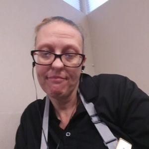 Meet your Posher, Mendie